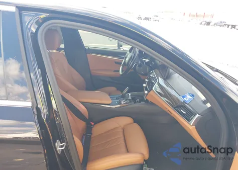 2021 BMW 530I из США, поврежденный, VIN WBA53BH02MWX04357